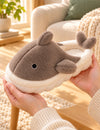Chaussons Pilou Pilou Animal Marin, coloris marron : chausson tenu en main